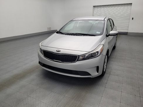 Used 2017 Kia Forte LX image 15