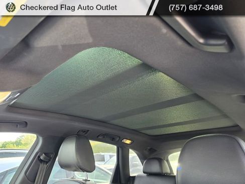 Used 2017 Audi Q5 2.0T Premium Plus w/ Technology Package image 9