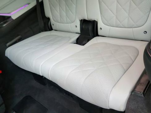 Used 2026 BMW X7 xDrive40i image 32