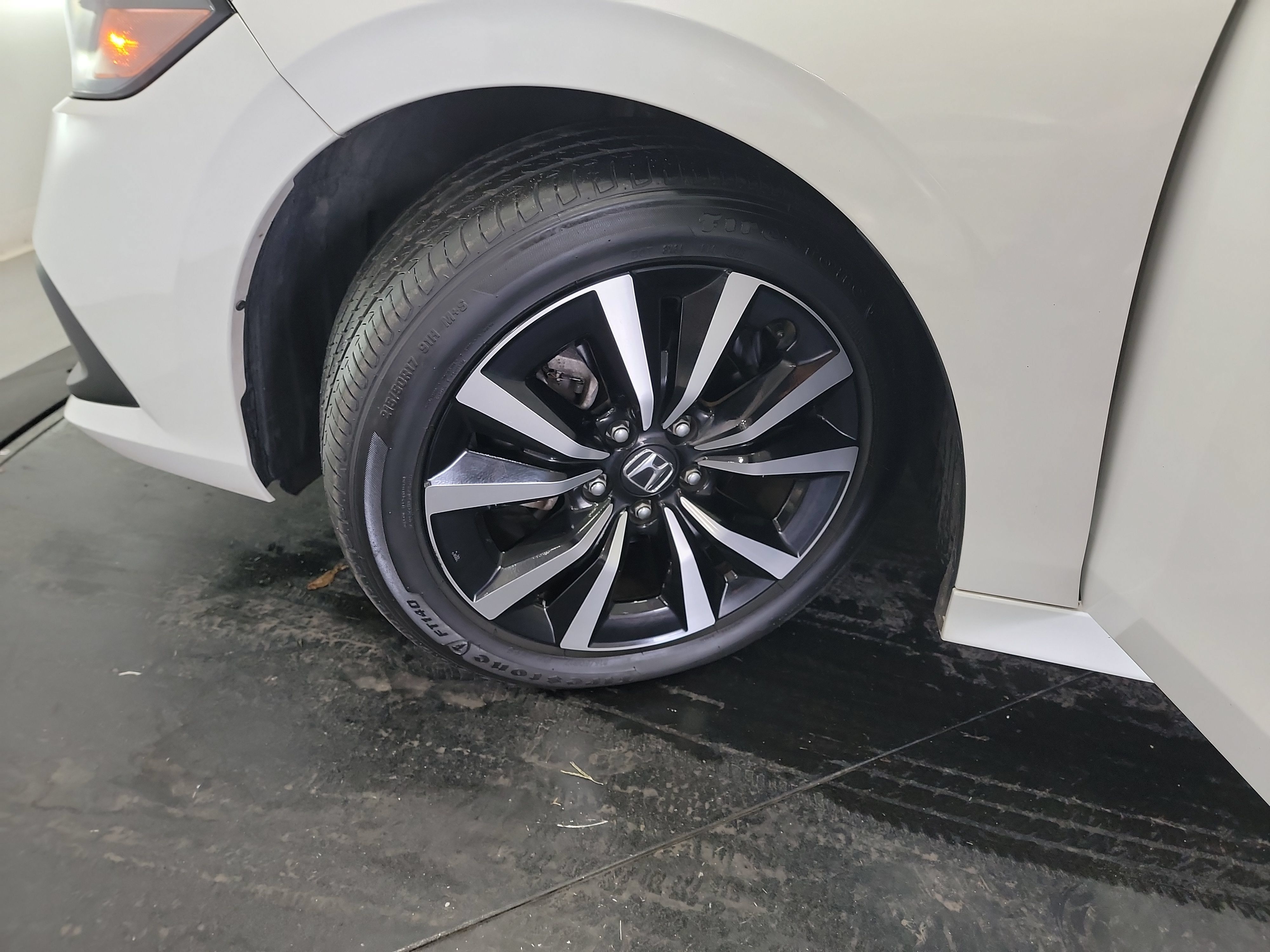 Used 2024 Honda Civic EX image 30