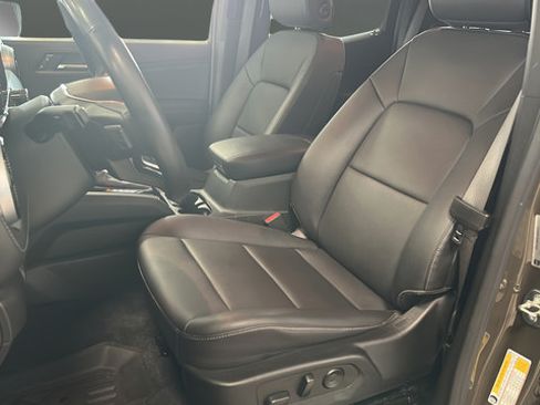 Used 2023 Chevrolet Colorado LT w/ LT Convenience Package III AWD/4WD image 9