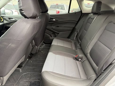 Used 2024 Chevrolet Trax LT w/ Driver Confidence Package image 10