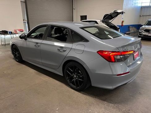 Used 2024 Honda Civic Sport image 5