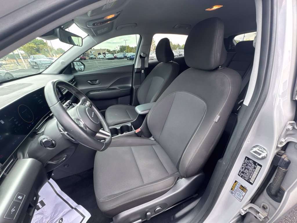 Used 2024 Hyundai Kona SEL FWD image 12