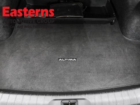 Used 2024 Nissan Altima 2.5 SV image 9