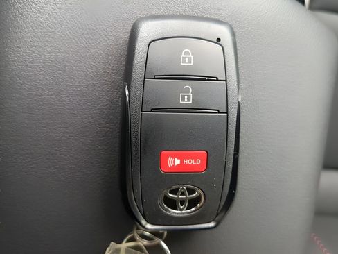 New 2026 Toyota Prius Plug-In Hybrid FWD image 35
