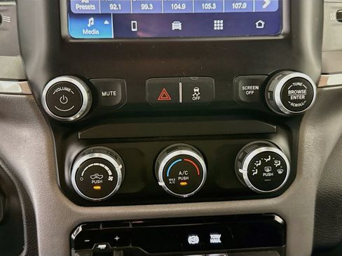 Used 2024 RAM 2500 Big Horn AWD/4WD image 17