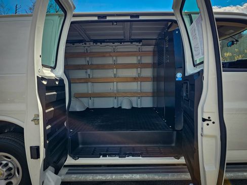 Used 2024 Chevrolet Express 2500 w/ Driver Convenience Package image 24