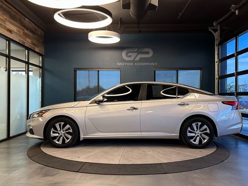 Used 2021 Nissan Altima 2.5 S w/ Driver Assist Package image 6