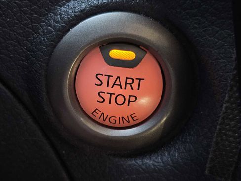 Used 2016 Nissan Sentra SL image 20