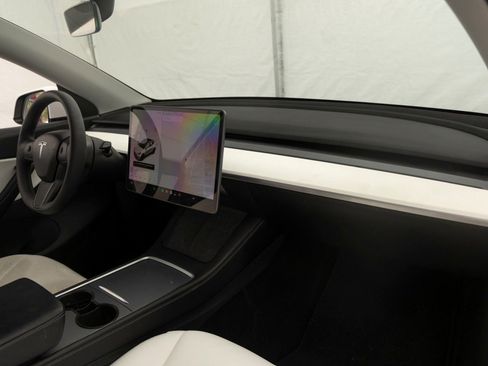 Used 2021 Tesla Model Y Performance AWD/4WD image 27