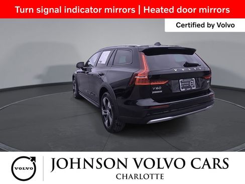 Certified 2025 Volvo V60 B5 Cross Country Plus AWD/4WD image 7