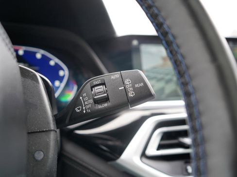 Used 2022 BMW ALPINA XB7 ALPINA XB7 Sports Activity Veh image 27