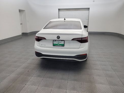 Used 2023 Volkswagen Jetta Sport FWD image 7