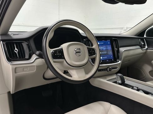 Used 2023 Volvo V60 B5 Cross Country Plus w/ Climate Package image 10