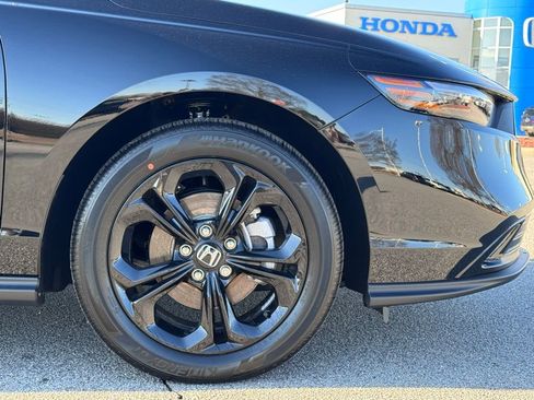 New 2025 Honda Accord SE image 38