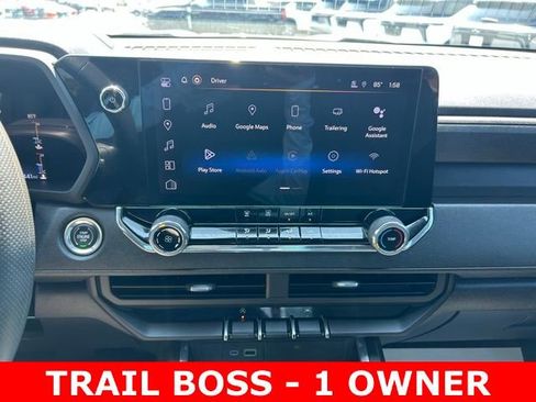 Used 2023 Chevrolet Colorado Trail Boss w/ Technology Package image 21