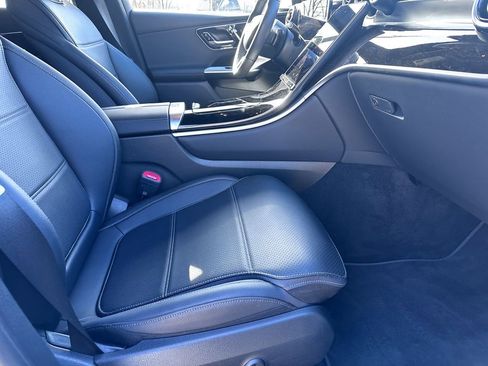 Used 2025 Mercedes-Benz GLC 300 image 35