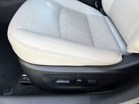 Certified 2024 Nissan Altima 2.5 SL FWD image 22