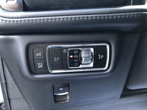 Used 2023 Lincoln Nautilus Reserve image 19