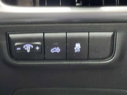 Used 2025 Hyundai Santa Cruz SEL AWD/4WD image 17