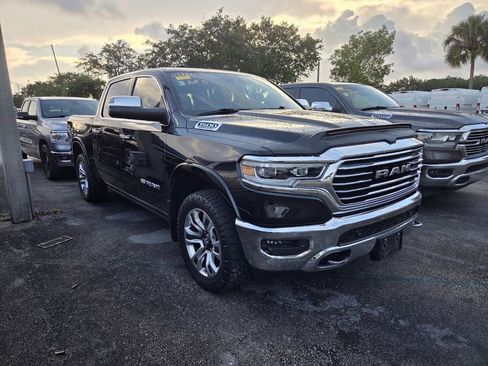 Used 2019 RAM 1500 Limited AWD/4WD image 2