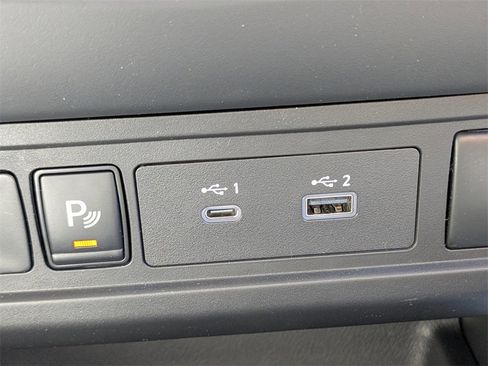 New 2025 Nissan Frontier SV image 28