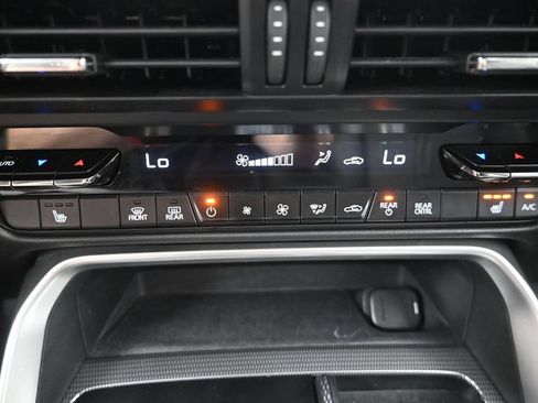 Used 2024 MAZDA CX-90 Plug-In Hybrid w/ Preferred AWD/4WD image 20