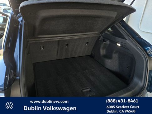 Used 2023 Volkswagen ID.4 Pro image 22