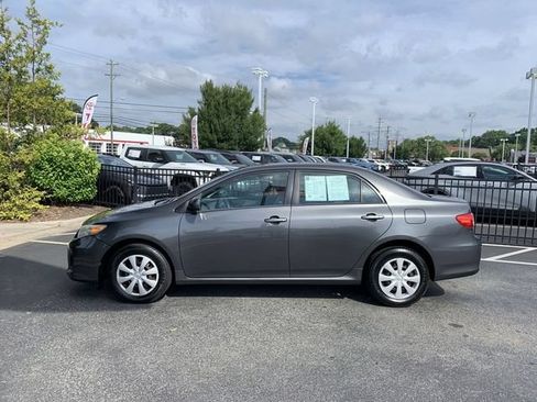 Used 2011 Toyota Corolla LE FWD image 5