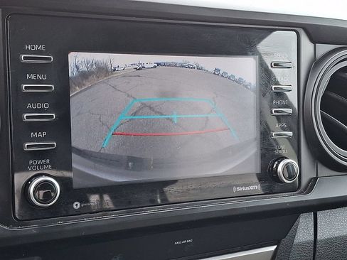Used 2020 Toyota Tacoma SR AWD/4WD image 4