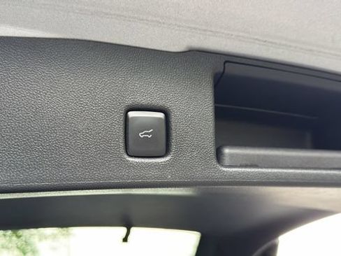 Certified 2024 Ford Escape Platinum AWD/4WD image 21