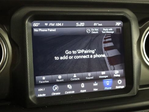 Used 2022 Jeep Wrangler Unlimited Sahara AWD/4WD image 36