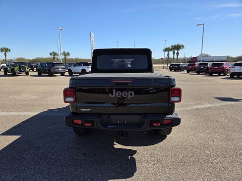 Used 2023 Jeep Gladiator Rubicon w/ Trailer Tow Package image 6