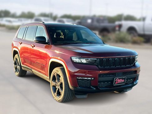New 2025 Jeep Grand Cherokee L Limited w/ Black Appearance Package image 1