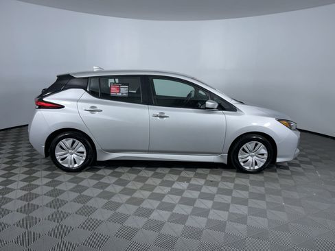 Certified 2025 Nissan Leaf S image 10