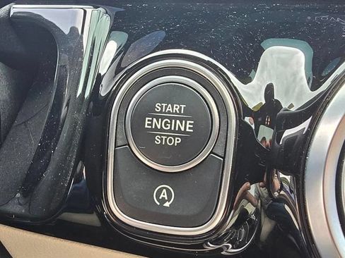 Certified 2025 Mercedes-Benz GLA 250 4MATIC image 29
