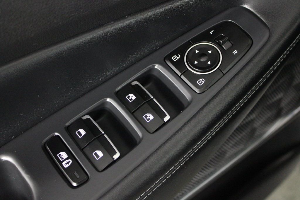 Certified 2023 Hyundai Santa Fe SEL w/ Premium Package FWD image 25