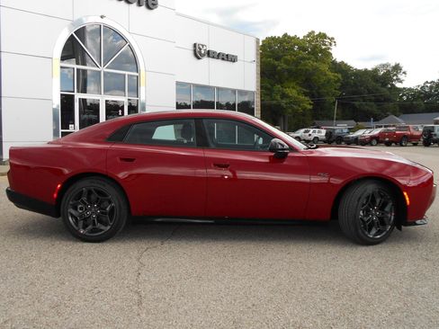 New 2026 Dodge Charger R/T w/ Driver Convenience Group AWD/4WD image 25