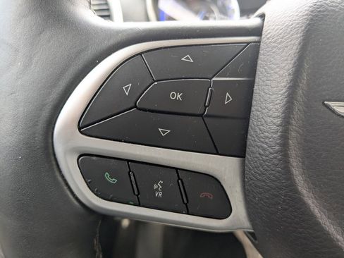 Used 2019 Chrysler 300 Limited image 24