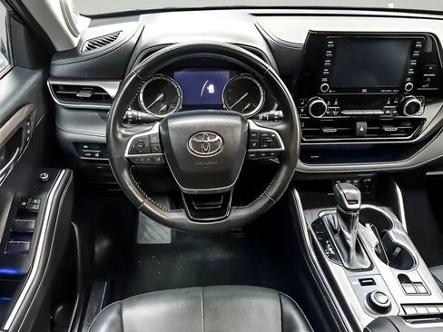 Used 2022 Toyota Highlander Limited AWD/4WD image 14