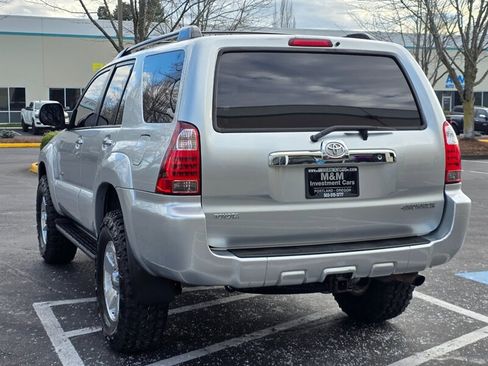 Used 2007 Toyota 4Runner SR5 image 7