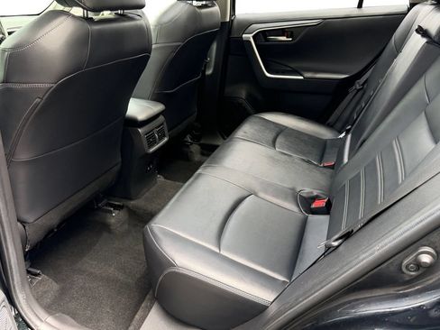 Used 2019 Toyota RAV4 Limited w/ Advanced Technology Package AWD/4WD image 13