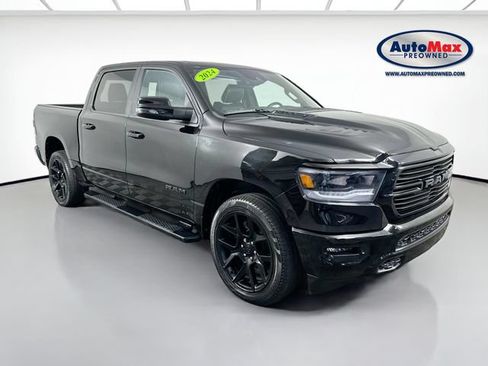Used 2024 RAM 1500 Laramie AWD/4WD image 1