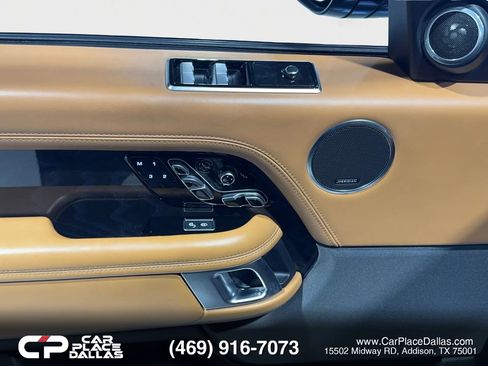 Used 2020 Land Rover Range Rover Autobiography image 18