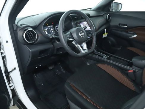 Certified 2024 Nissan Kicks SR image 17