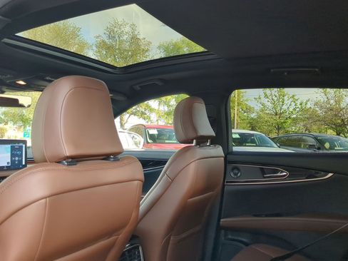 Used 2023 Lincoln Nautilus Reserve w/ Luxury Package FWD image 21