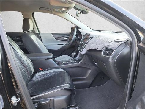 Used 2020 Chevrolet Equinox LS image 20