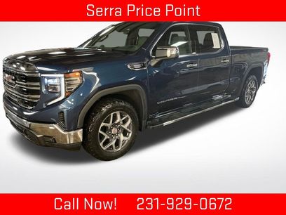 Used 2022 GMC Sierra 1500 SLT w/ SLT Premium Package