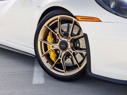 Used 2024 Porsche 911 GT3 RWD image 14